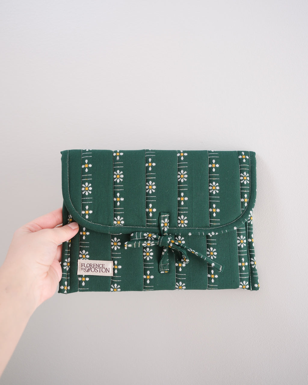 Dark Fern Daisies | Lux Tie Pouch