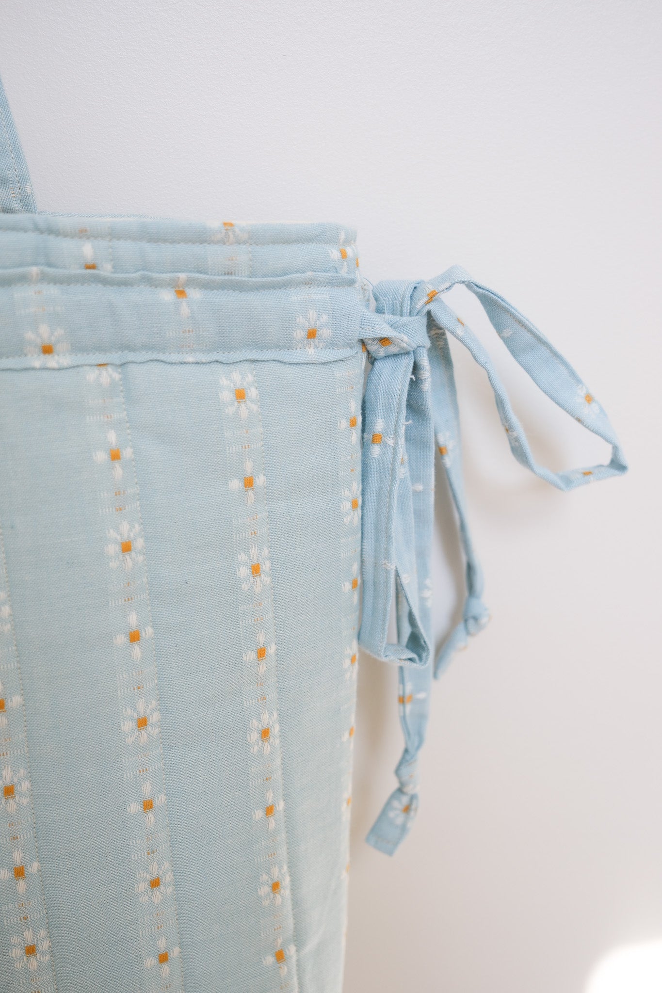 PREORDER Droplet Daisies | Marlow Tote