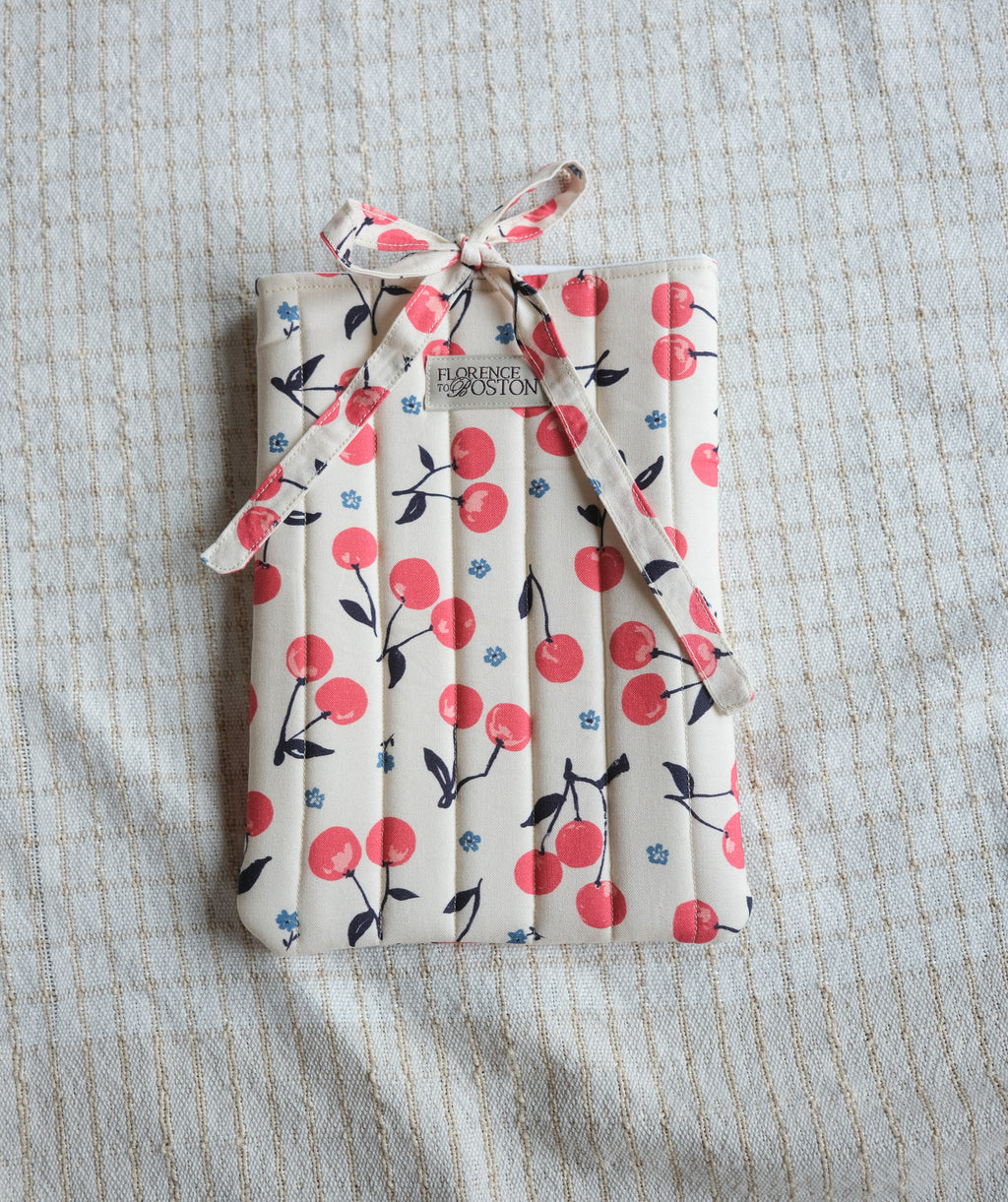 Cherry Cream | E-Reader Quilted Bow Sleeve