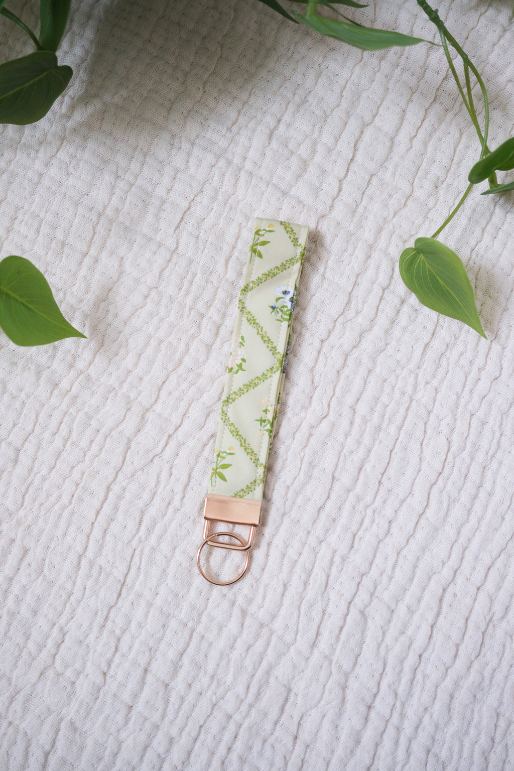 Cottage Garden | Wristlet Keychain