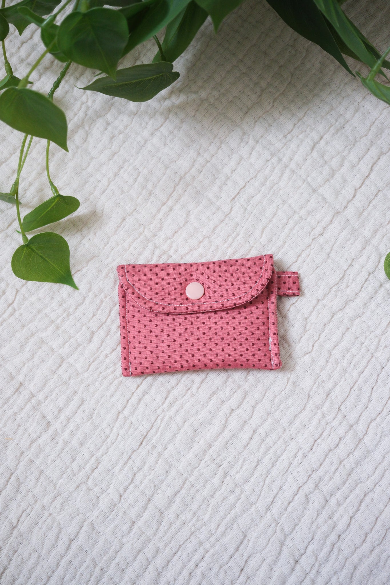 Seed Dusted Pink | Pocket Snap Pouch | Airpod Pouch