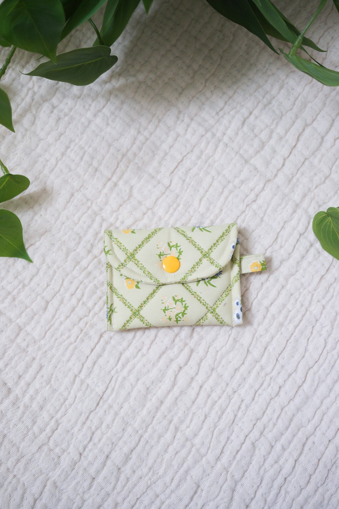 Cottage Garden | Pocket Snap Pouch | Airpod Pouch