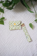 Cottage Garden | Pocket Snap Pouch | Airpod Pouch