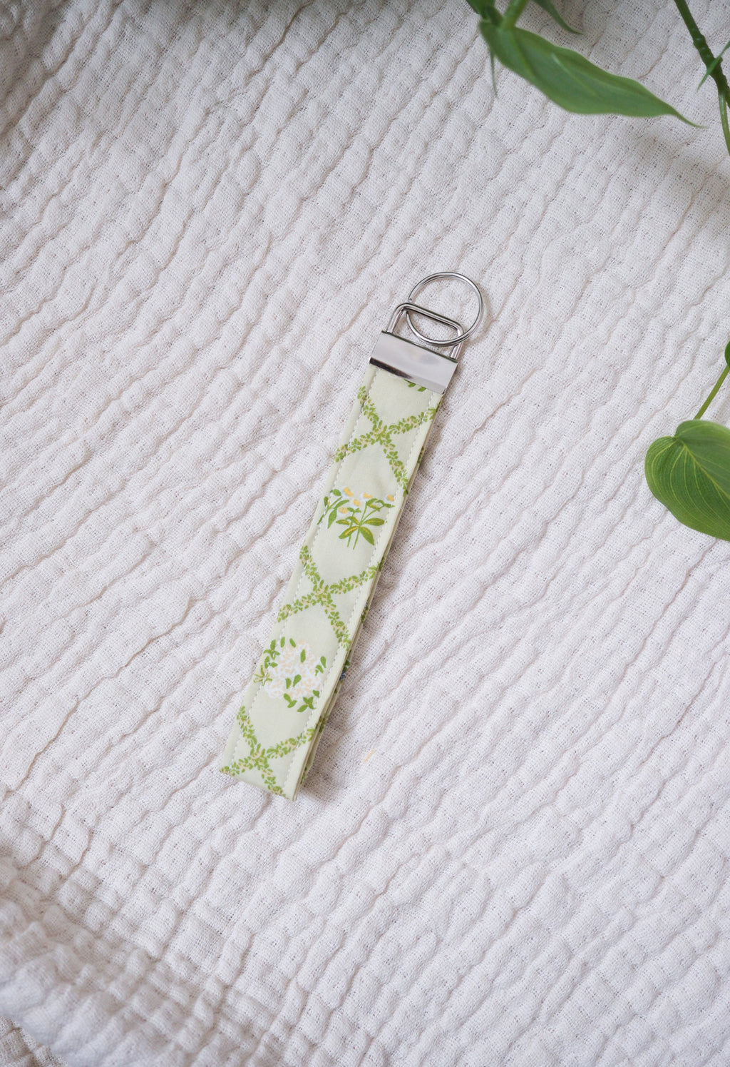 Cottage Garden | Wristlet Keychain