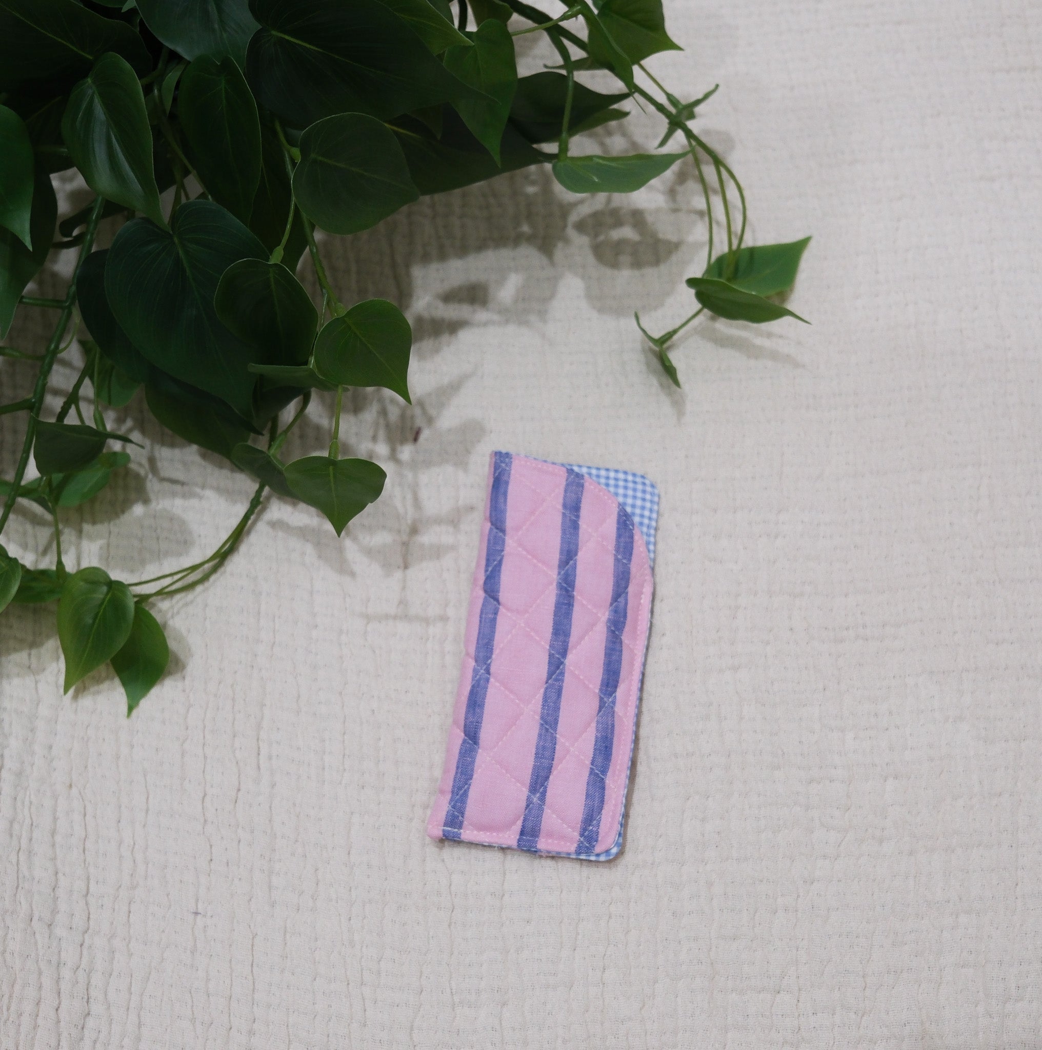 Sugarplum Stripe | Quilted Glasses Pouch