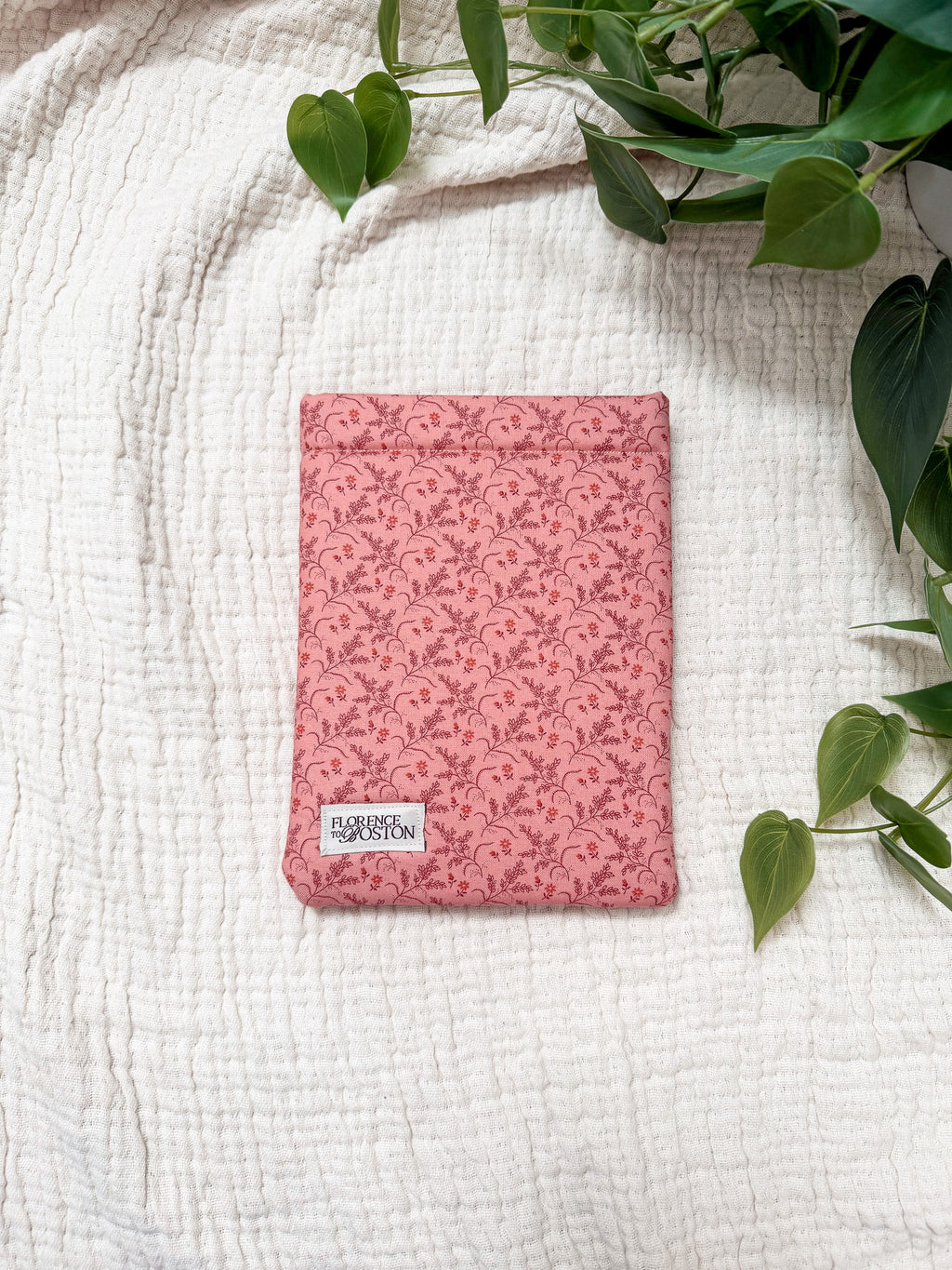 Hayfield Pouch
