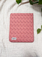 Hayfield Pouch